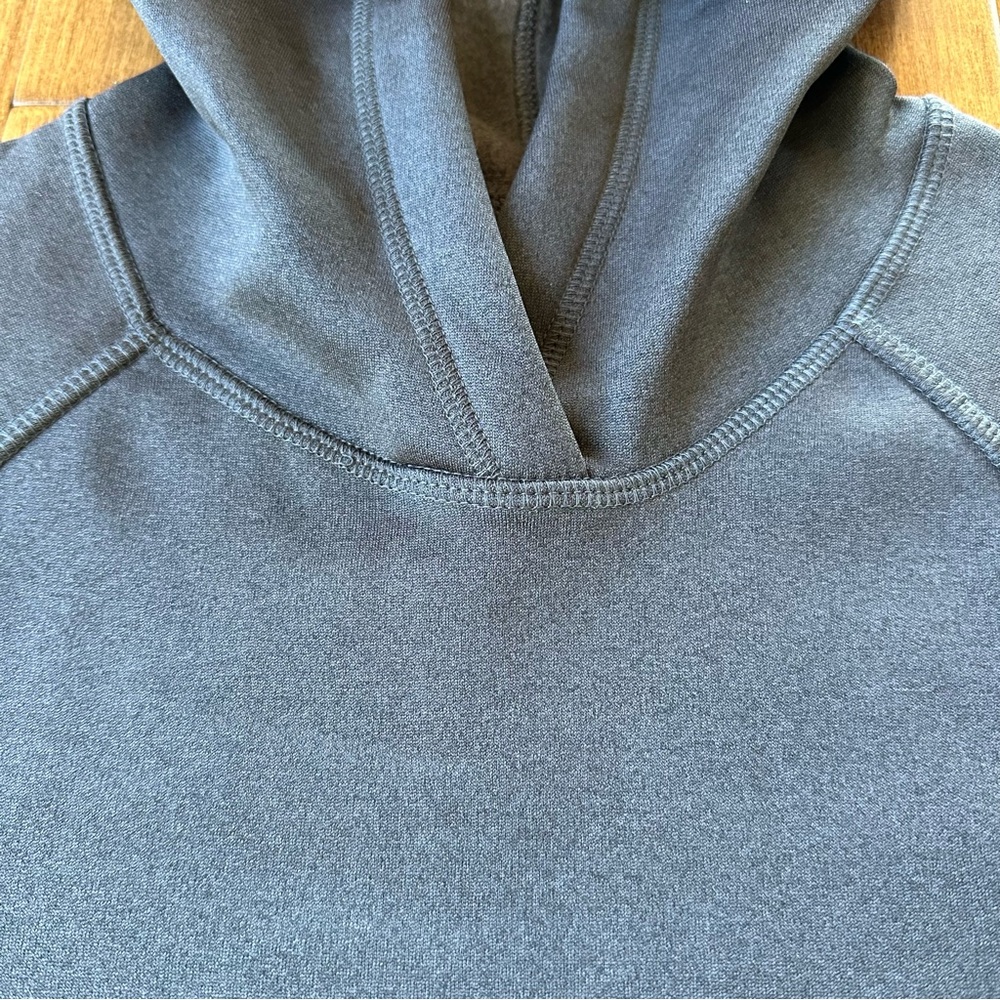 Women’s Reebok Hoodie - Picture 2 of 4